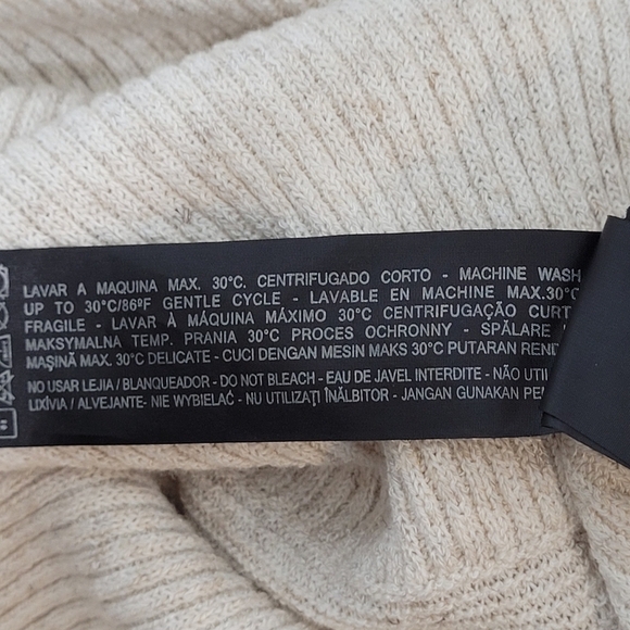 Zara Knit Long Sleeve Plunging V-neck Side Slit Sweater Dress in Oatmeal - Sz M - Picture 8 of 10